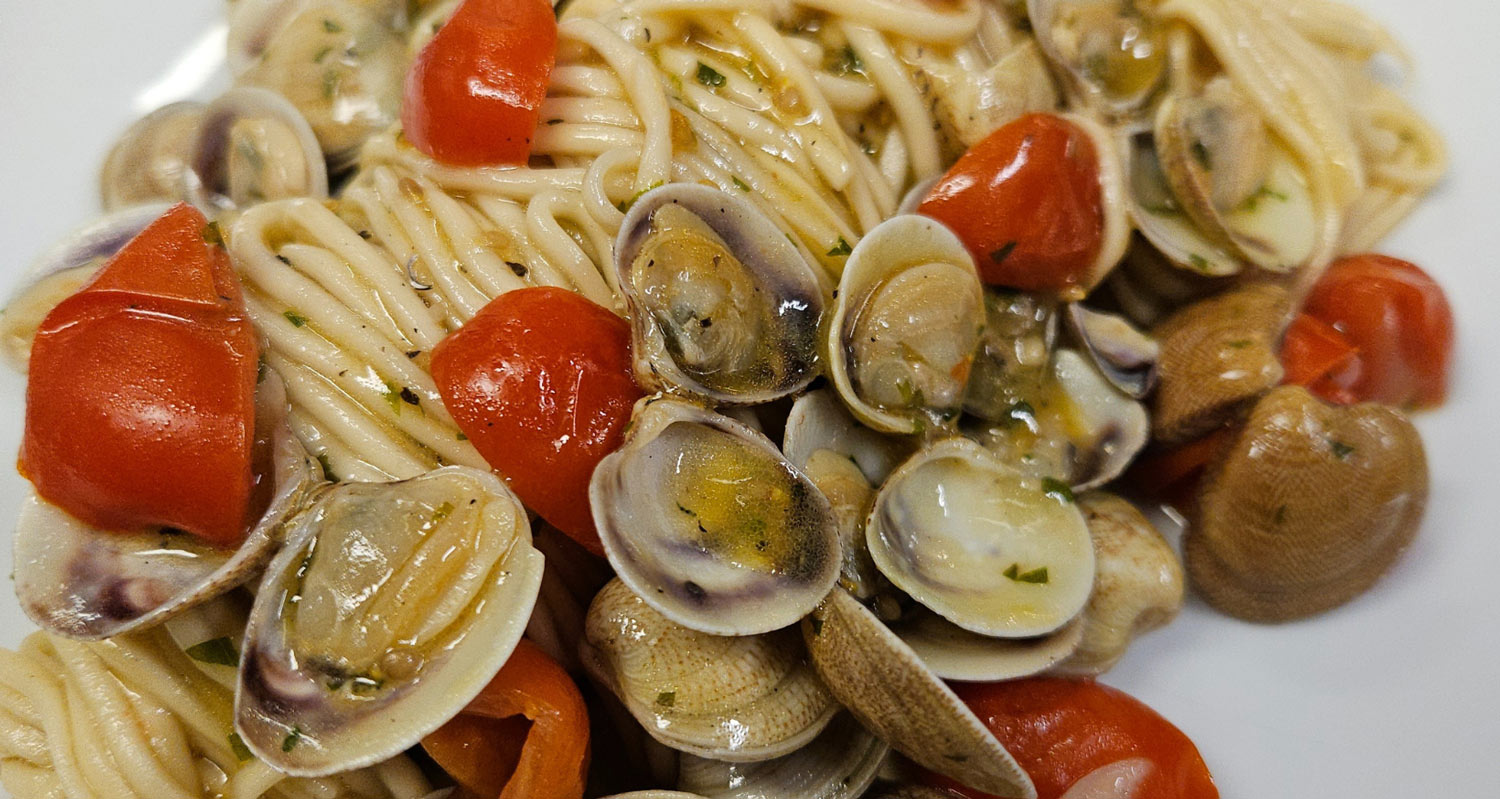 Photo detail of a pesto plate from La Palma Restaurant