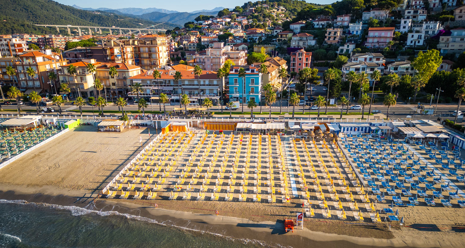 Foto dello staff dei Bagni Europa - S. Ambrogio di Andora