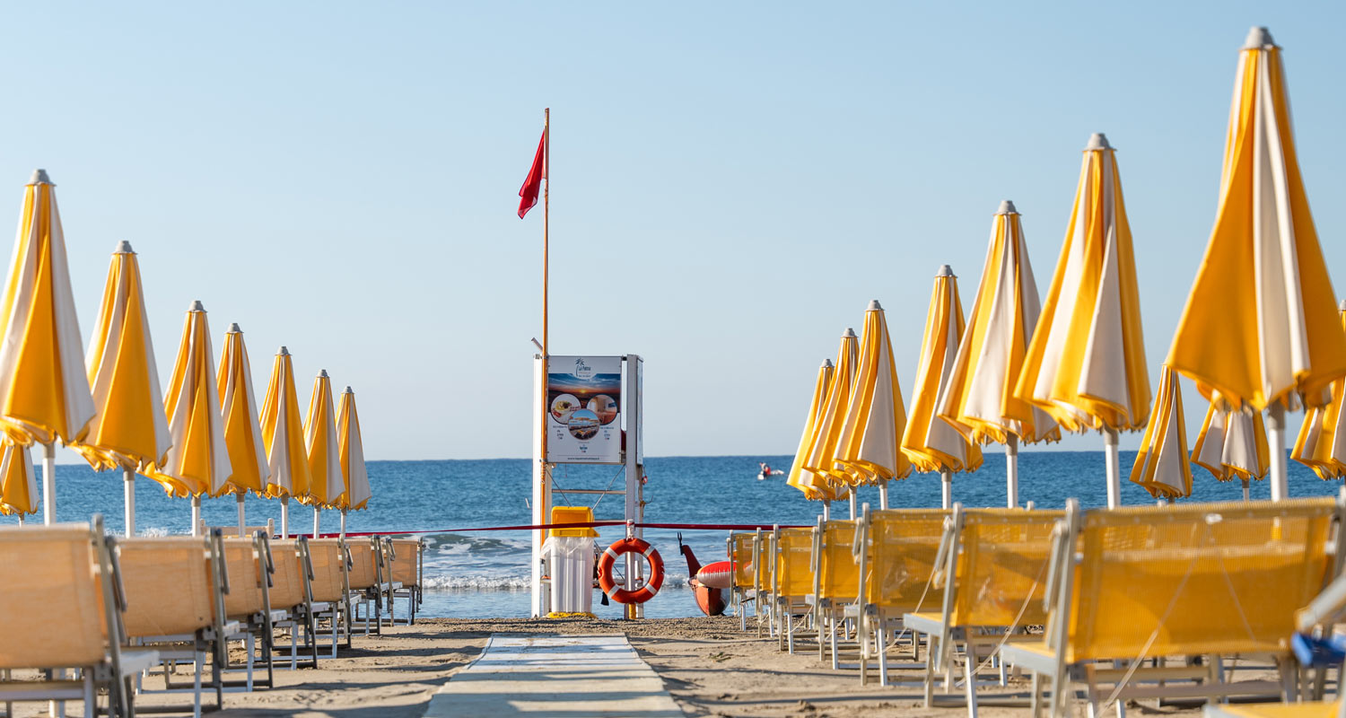 Foto dello staff dei Bagni Europa - S. Ambrogio di Andora